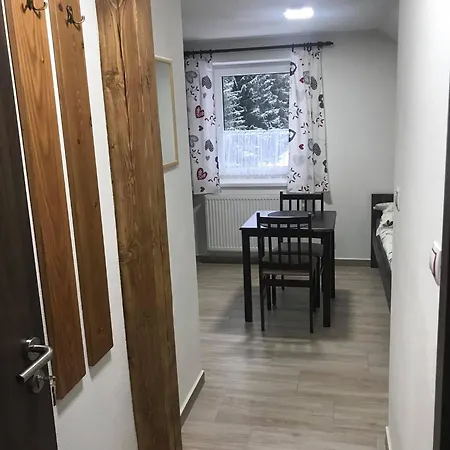 V Chalupe Nad Modravou 3*